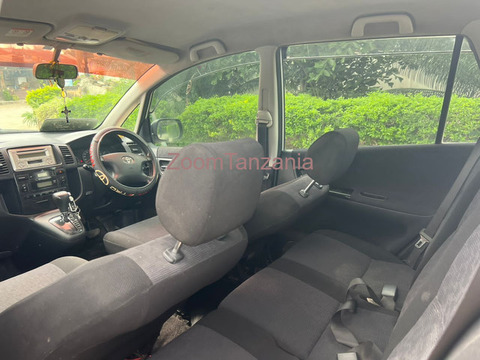 Toyota Spacio - 4/6