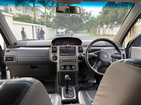 NISSAN X-TRAIL - 3/6