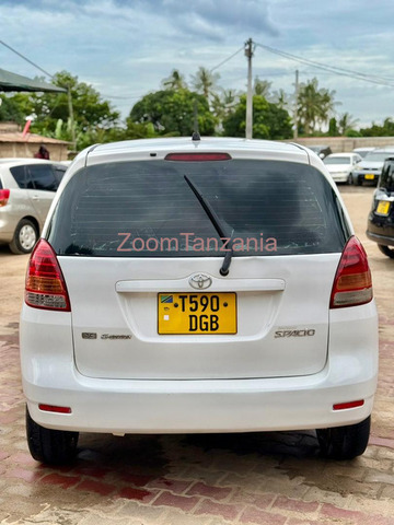 Toyota Spacio - 4/6