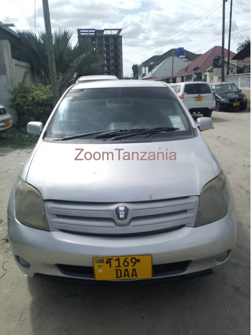 Toyota Ist - 6/6