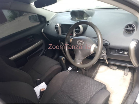 Toyota Ist - 6/6