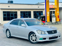 Toyota Crown Athlete