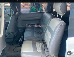 Toyota Noah Sr40