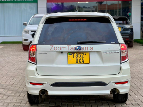 Subaru Forester - 4/6