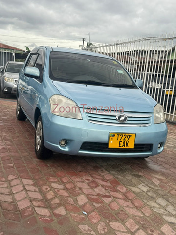 Toyota Raum - 5/6