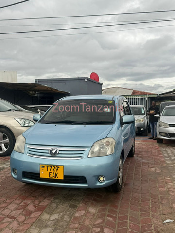 Toyota Raum - 6/6