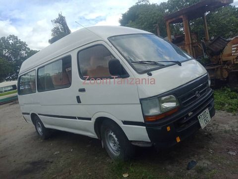 Hiace.         2004 - 2/6
