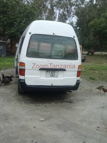 Hiace.         2004 - 6/6
