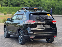 Nissan x trail.       2014