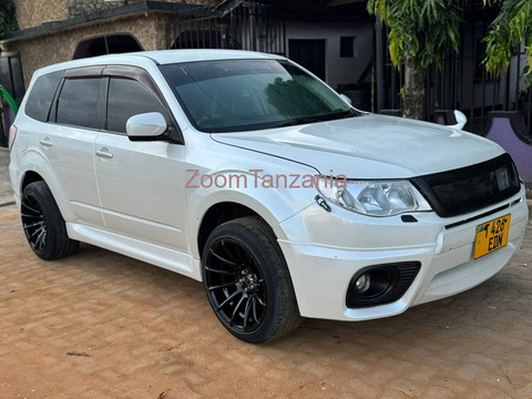 Forester.        2012 - 3/5