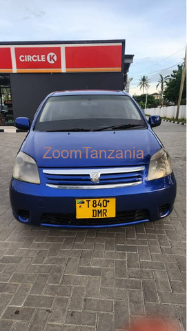 Toyota Raum - 3/6