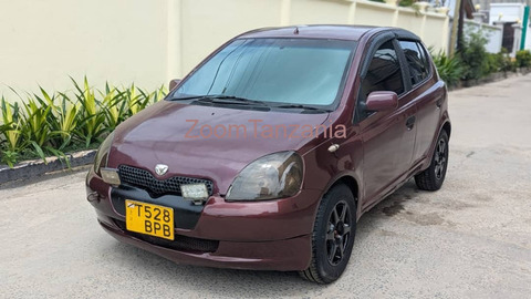 Toyota Vitz - 5/6