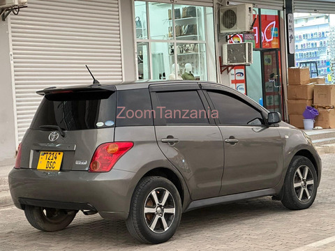 Toyota Ist - 6/6