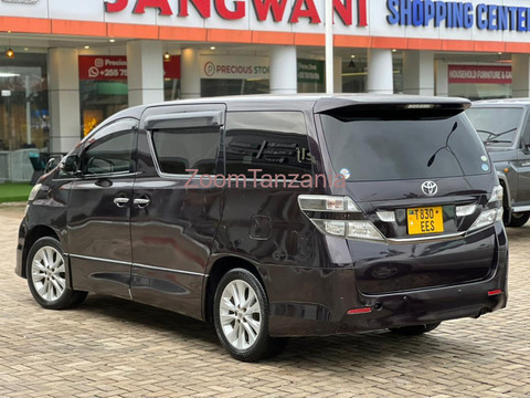 Toyota Vellfire - 3/6