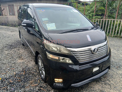 2009 TOYOTA VELLFIRE