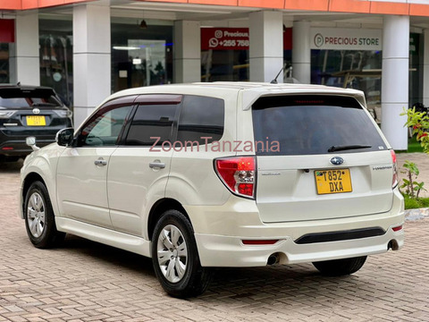 2011 SUBARU FORESTER - 4/5