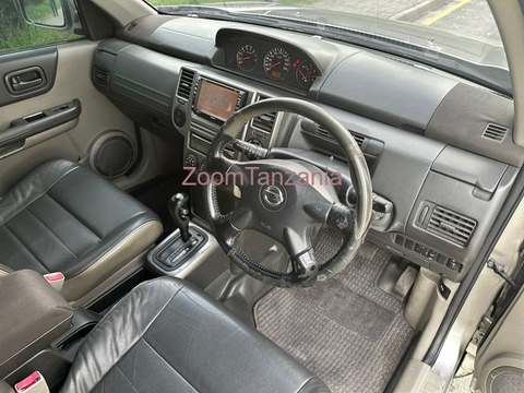 X trail.        2005 - 2/6