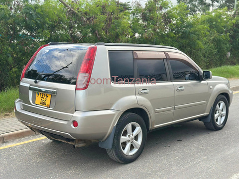 X trail.        2005 - 6/6
