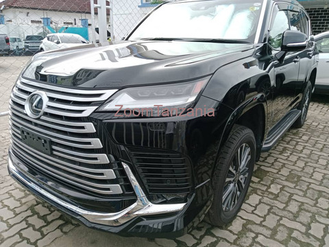 Lexus lx 600 - 2/6