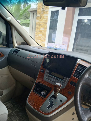 Alphard.     2005 - 4/6