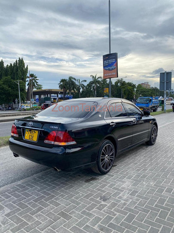 Toyota crown - 5/6