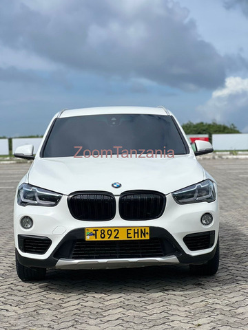 BmwX1 gari nzuri ml:40,000,000/= - 1/4