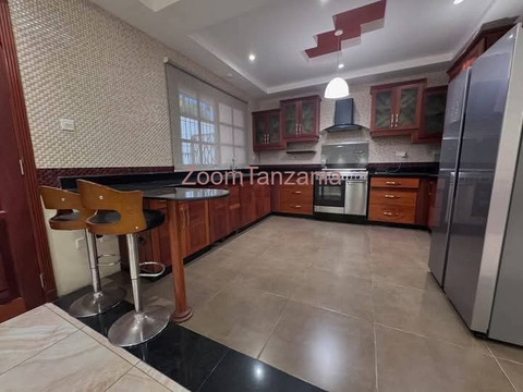 3bdrm villa for rent Ada estate - 2/6