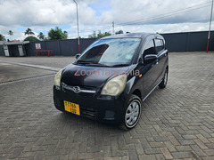 Daihatsu mira.    2011
