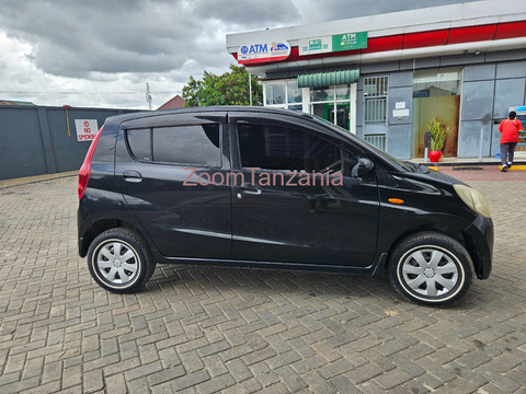 Daihatsu mira.    2011 - 3/6