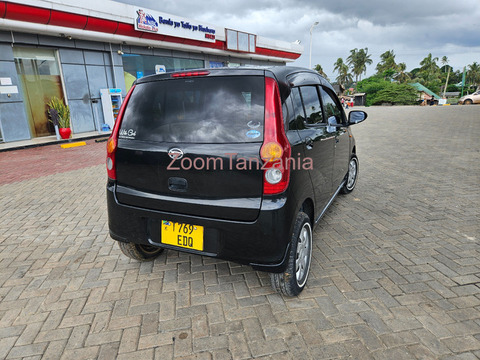Daihatsu mira.    2011 - 6/6