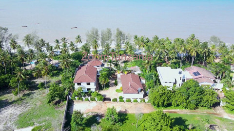 Beach House for Sale - 4/6