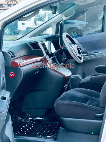 TOYOTA ALPARD - 3/5