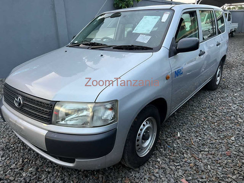 TOYOTA PROX - 3/6