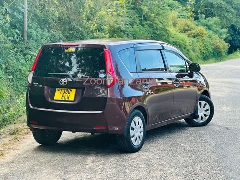 TOYOTA PASSO SETTE - 2/6