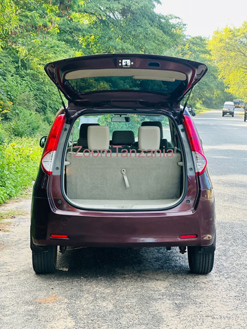 TOYOTA PASSO SETTE - 4/6