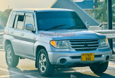 Pajero.        2002 - 4/6