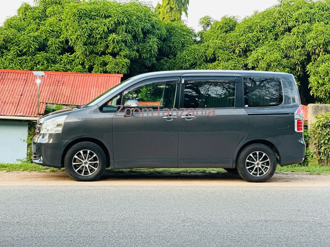 Toyota noah new shep - 6/6
