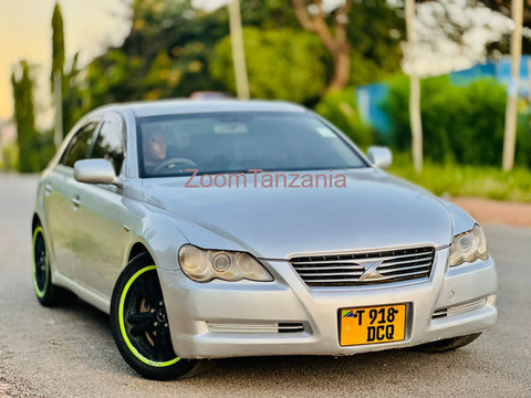 TOYOTA MARK-X - 2/4