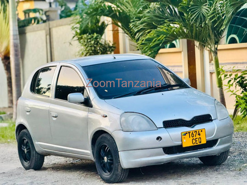 Vitz.     2002 - 3/6