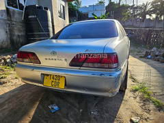 Cresta.       2000