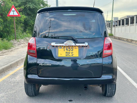 Toyota Ractis - 2/6