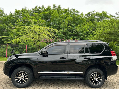 Toyota Landcruiser Prado 150 DM - 2/5