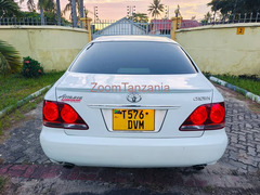 Toyota Crown Athlete