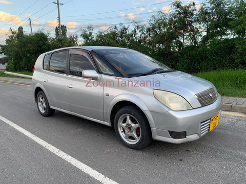 Toyota Opa - 2/6