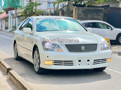 Toyota Crown Athlete DY