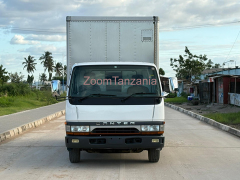 Mitsubishi canter ml:78,000,000/= - 1/4
