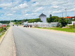 eneo la uwekezaji linauzwa kisesa kona ya kayenze