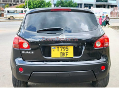 NISSAN DUALIS