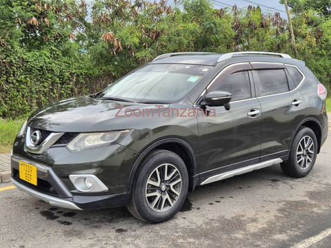 NISSAN XTRAIL NEW MODEL 2014 - 3/4