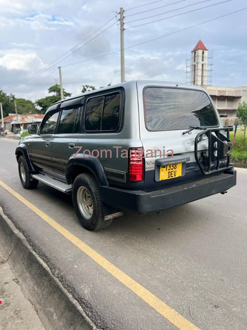 Landcruiser.    VX.      2000 - 3/6